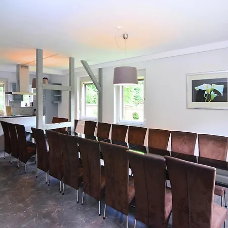 Dom wakacyjny Spacious Group House In The Harz Region *
